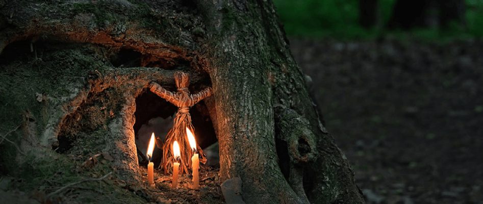 tree with candles and carving