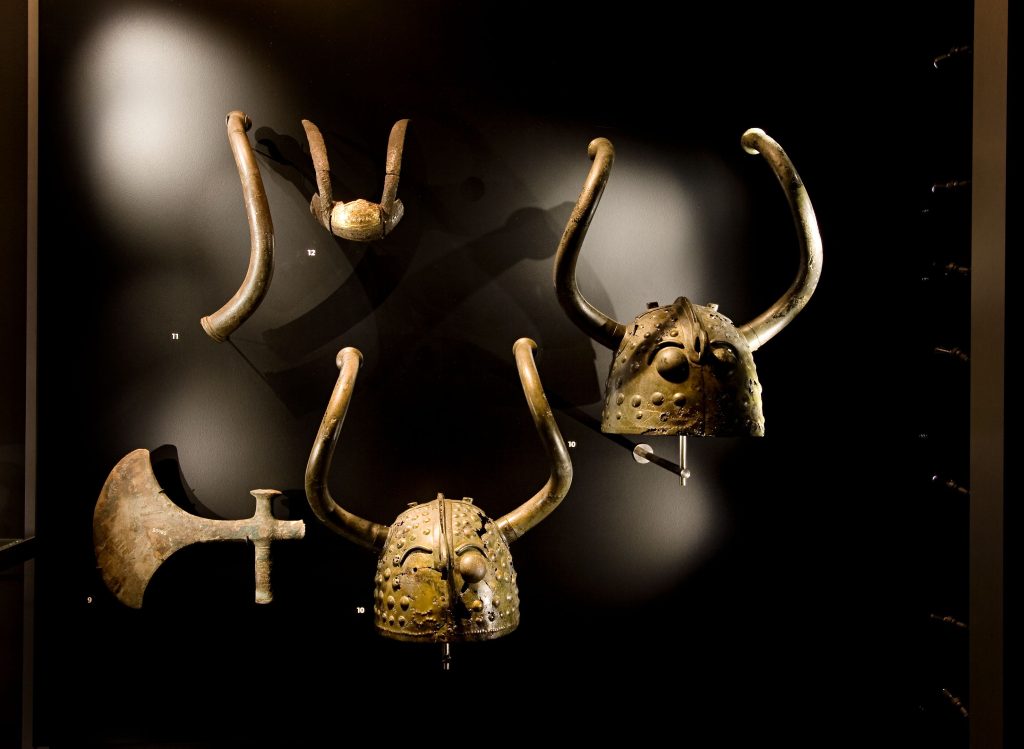 Vikso helmets from the bronze age